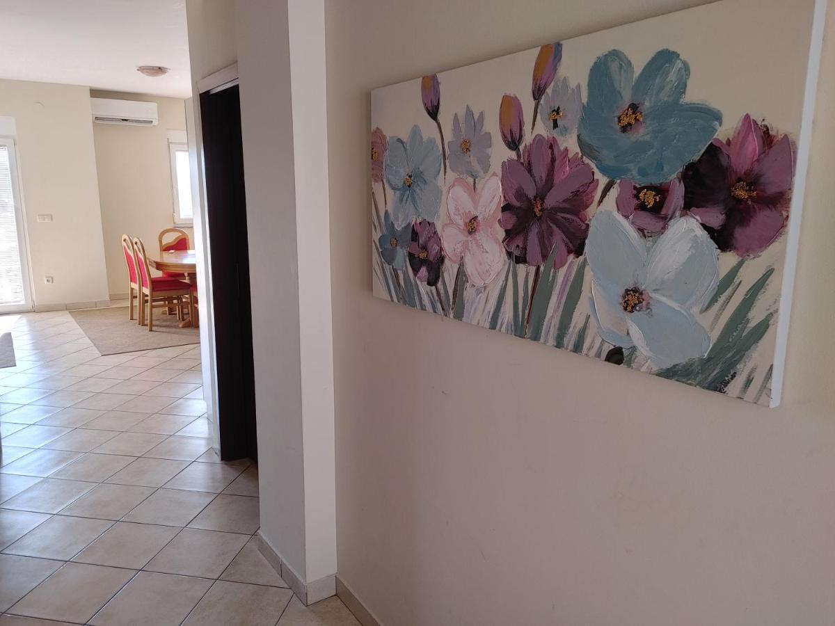 Villa Kata Apartments Zara Esterno foto